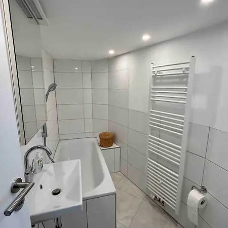 Homestay Fire Tv, Mit Arbeitsplatz Im Stadtzentrum