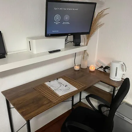 Fire Tv, Mit Arbeitsplatz Im Stadtzentrum Проживание в семье *